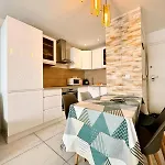 Apartman D'este - 4 Prs - Clim - 300m - Piscine-parking En Option